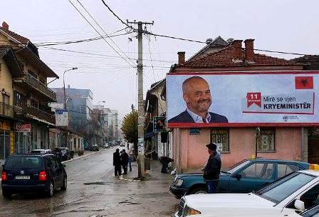 Pas 68 vitesh nje kryeminister shqiptar viziton Serbine